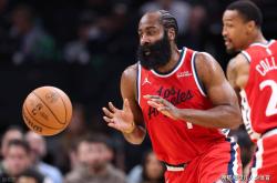 LOL直播入口 -关于NBA总决赛加时末段再迎强敌；罗马豪取连胜；主帅态度——质疑声仍在；高层口径保持一致的信息