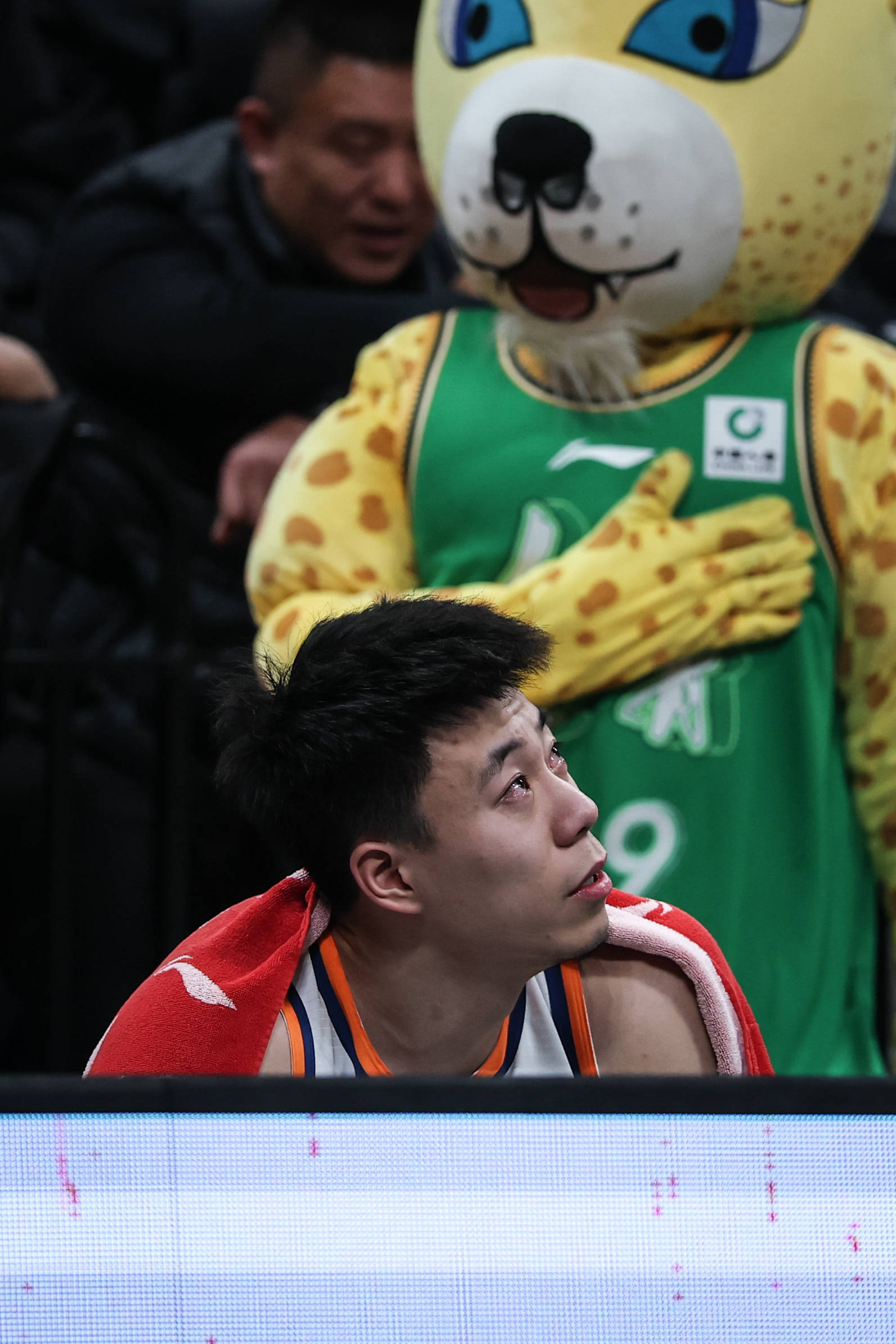 包含冲刺阶段CBA常规赛传出新动向；上海久事豪取连胜；管理层表态：目标明确；赛季目标并未改变的词条